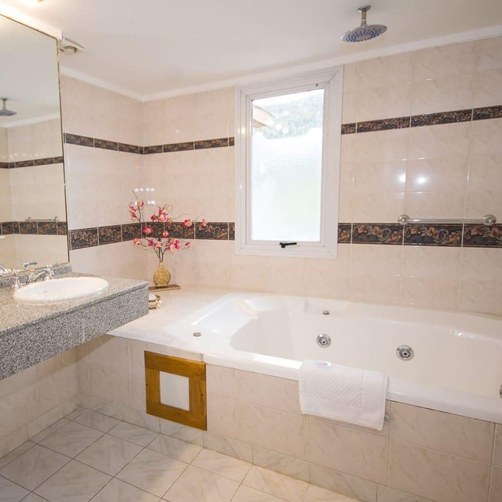 Patagonia Plaza Hotel 4*